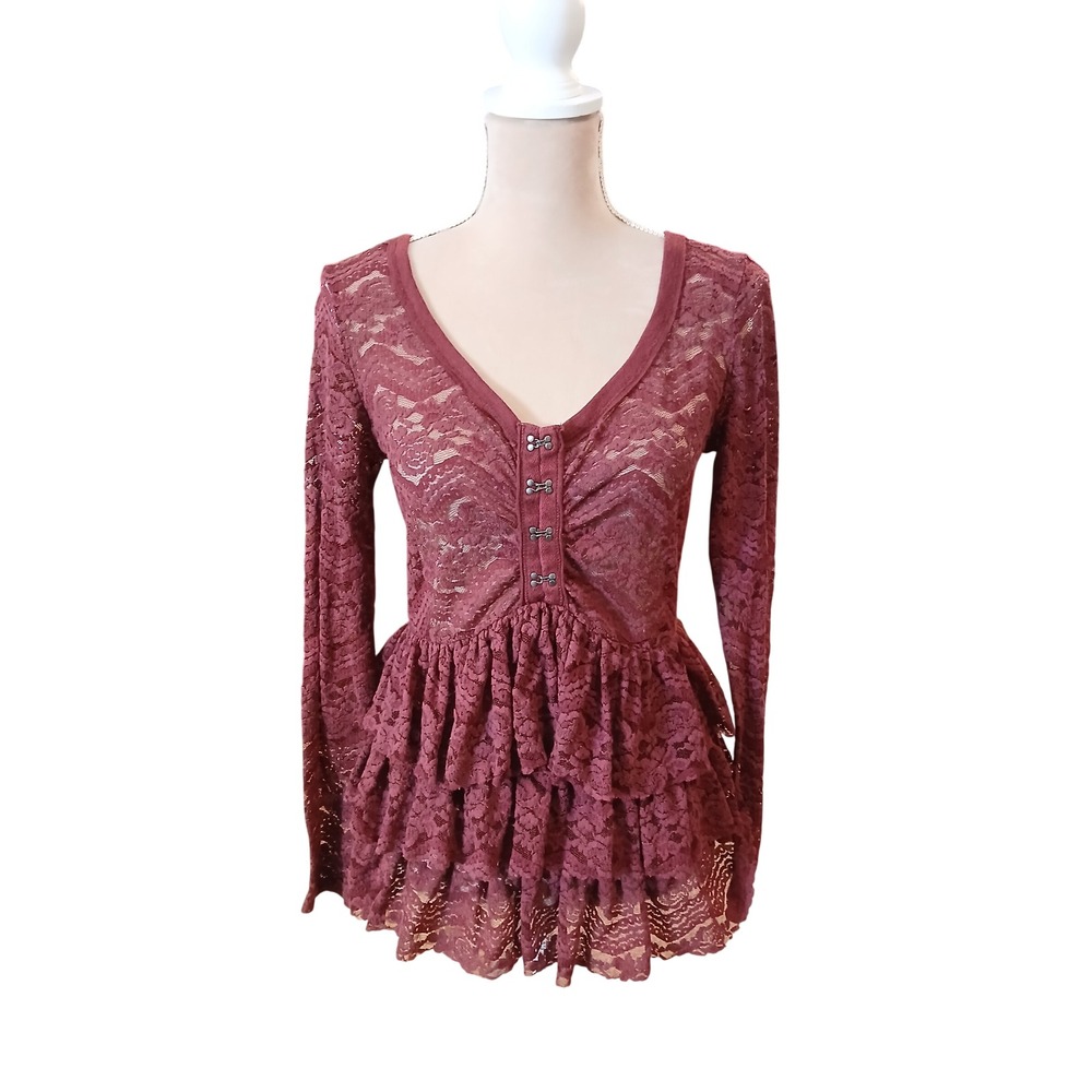 Bethany Mota Mauve Lace Tiered Peplum Blouse